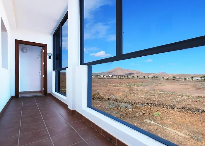 Casa Elin - Shared Pool By Lanzarote בית נופש